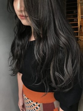 ジーナ(XENA) アッシュグレー