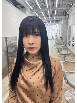 ユイツ ストレート×ロングヘア
