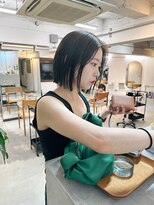 フェイヴィーズ(FavyS)&nbsp;伸ばしかけもパツッと切りっぱなしヘルシーボブ