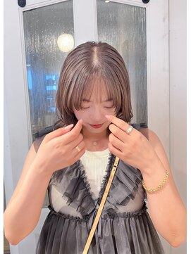 ハク アトリエ(HaKU atelier) グレージュ/ハイトーンベージュ/レイヤーカット