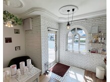 ヘアデザイン フィーカ 津留店(hair Design fika.)の雰囲気（ほっと落ち着ける温かい雰囲気にきっと癒される♪）