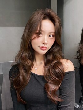 アルバム 新宿(ALBUM SHINJUKU) ロングミルクティー暗めカラー韓国ヘア顔周りレイヤー_F41084