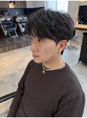 MEN’S HAIR/サーフカール/刈り上げセンターパート/佐久間玲於