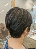 丸みとタイトさのバランスショート