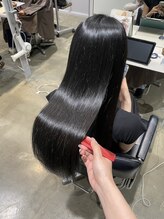 超音波トリートメントで美容成分を髪の内部まで浸透