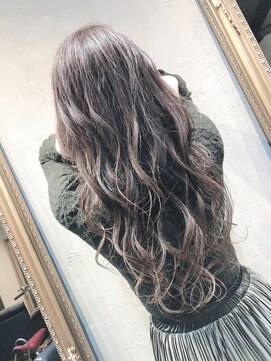 ヘアーシグネチャー(Hair Signature) 王道！ベージュ系ゆる巻きMIXカール