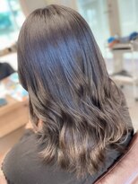 ビースリー ロア&nbsp;ダークグレージュ×イルミナカラー 2021/12/01