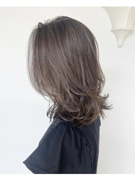 デュールイースト(Duul East) 似合わせレイヤーカット