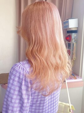 ベティ(Bettie) サーモンピンク　韓国風ヘア