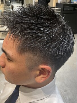 ヘア デザイン リスク(HAIR DESIGN RISK) 【RISK 飛澤広偉】20代 30代フェードカット バーバースタイル
