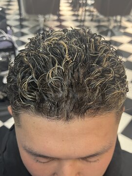 ヘアスタジオ アルス 御池店(hair Studio A.R.S) 短髪パーマ 極道パーマ×メッシュカラー