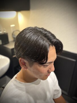 プラウド(PROUD) センターパート毛流れパーマニュアンスパーマ田町シェービング