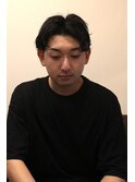 【クセ毛は友達さ】エロス際立つ大人のセンターパート
