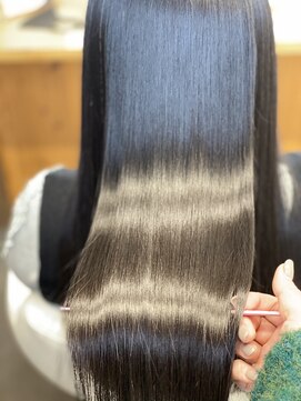 ライフビィ リフト(Lifebe Lift) 光をまとう本格！髪質改善トリートメント