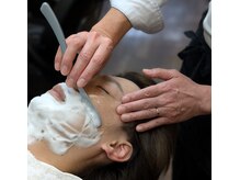 リュウセイ(RYUSEI)の雰囲気(理容室ならではのシェービングです!)