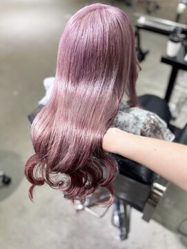 ゲームバイアランスミシー 心斎橋(GAME by Alan Smithee) 【Nagi】シアーピンク/艶髪ハイトーン