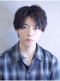 メンズセンターパートツイストスパイラルパーマ緩めツーブロ