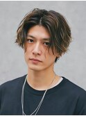 縦落ちが映えるナチュラルツイストパーマ