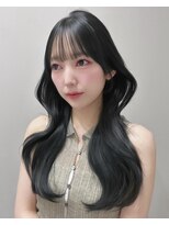 リッカ(LICCA) ダークオリーブ/顔周りカット/レイヤーカット/天神韓国ヘア