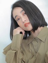 ブティック(boutique)&nbsp;シャープなラインを強調した前下がりストレートボブ