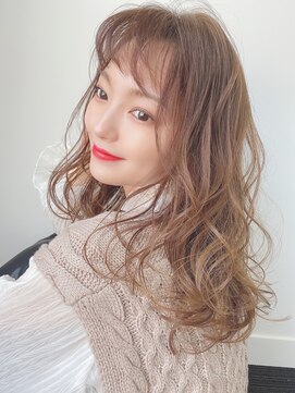 ルービック(Rubik's) 小顔カット大人かわいいデジタルパーマ