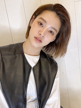 アイティー バイ アルバム 中野店(IT by ALBUM) ストレートボブ_オリーブカラーミウェットウェーブ_47277