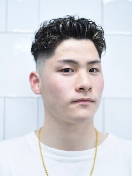 メリケンバーバーショップ コウベ(MERICAN BARBERSHOP KOBE) オールバッグアップバングパーマメッシュ