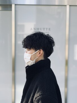 アンヒュッテ(ANHUTTE) ツイストスパイラルパーマ