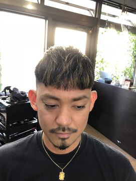 ミラーズバイフェイス(Miroirs by face) フェードクロップ