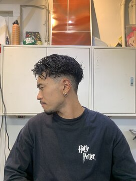 メリケンバーバーショップ フクオカ(MERICAN BARBERSHOP FUK) べリーショートダークアッシュニュアンスパーマ韓国マッシュ