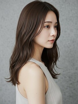 キチ(kiti) 【軽やかな動きのある大人のセミロングヘア】