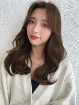 リス バイ ソヨン(Lis by SOYON)&nbsp;ブリーチなしベージュシアカラーオリーブベージュレイヤーカット