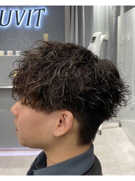 ラヴィット 横浜店(LUVIT) Vマッシュツイスパ