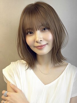 大人こなれ感くびれミディアム