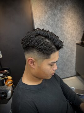 ミドルスキンフェード