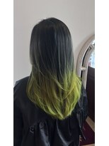 ヴィアンカ(Vianca)&nbsp;バレイヤージュ風グラデーションカラー×レイヤーカット