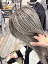アフューズバイストゥー(Vfuse by StueW) コントラストバレイヤージュ3/ブリーチ/ダブルカラー/レイヤー