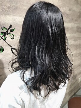 ヘアー ブランコ(hair Blanco) 黒髪に見える赤み消しカラー、グレー
