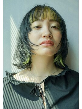 ハイジア(hygea) [hygea]ライムグリーンとオトナレイヤーボブ[薬院/警固]