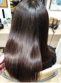 艶々綺麗なロングヘアーの髪質改善