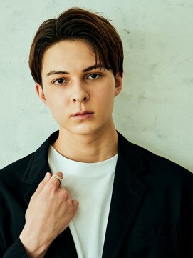 キャスト 三宮(cast) 大人かき上げスタイル