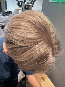 スキル(SKILL) ミルクティーベージュ ハイトーンカラー