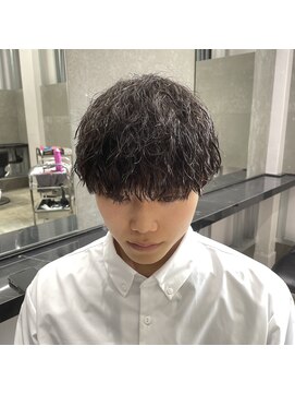 サンズ 梅田(SUNS) ゆるめ縦落ちツイストスパイラルパーマ