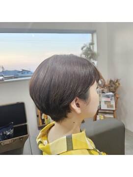 えぬ. 丸みショート