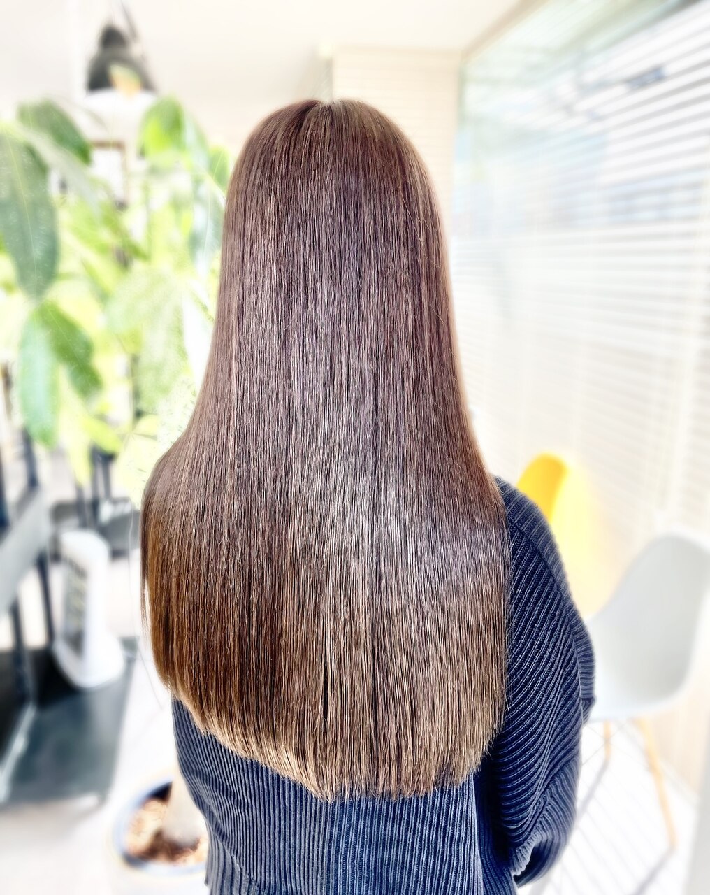 【うねり広がり解消！さら髪】カット＋縮毛矯正＋2Stepトリートメント