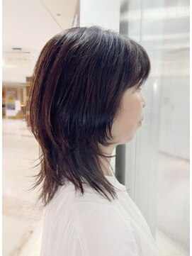 レイエレガンス(Rei Elegance) 大人ウルフで軽やかスタイル