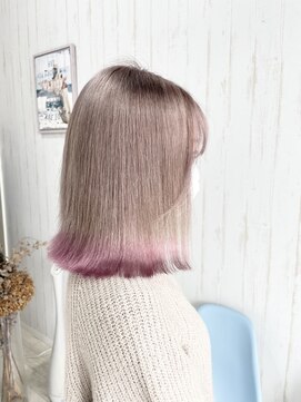 ロア 熊本(LOA) ハイトーンミルクティーベージュ/ピンク裾カラー