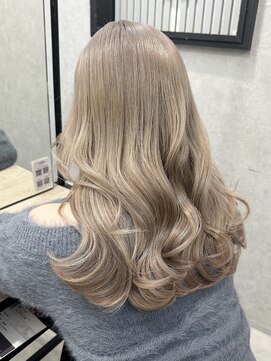 ロウル 渋谷(LOWRL) ブリーチ/ハイトーン/似合わせカット/ウェーブミディアム/渋谷