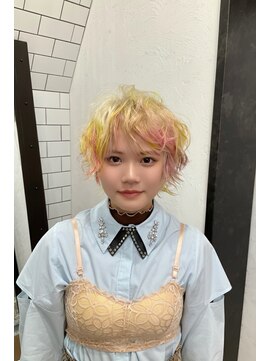 レガーレ(Legare) 遊びがあるキャンディーカラーがかわいいボブパーマ