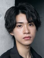 バイフィフス 原宿/表参道(by fifth)&nbsp;原宿毛流れセンターパートツイストスパイラルパーマビジネスヘア